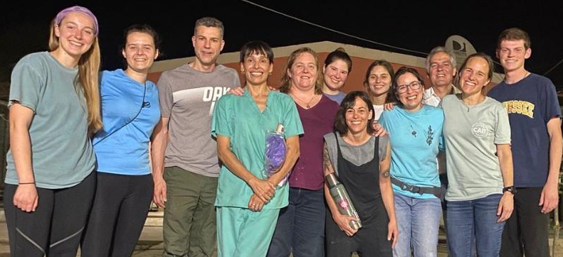 Group of volunteer students.