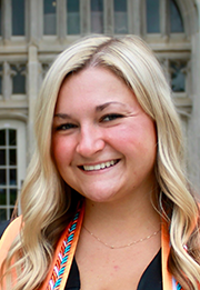 Mackenzie Furches headshot.