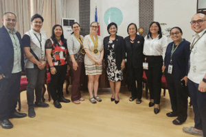 Bailey discussed potential future collaborations with university leadership, as well as faculty and leadership from the colleges of Veterinary Medicine (CVM) and Agriculture, Food and Sustainable Development (CAFSD). L–R: CVM Dean Charlie Batin, Prof. Roco M. Gearhart, Prof. Samantha Aquino (USDA fellow from Benguet State University), Anik Vasington (Eastern Connecticut State University), Bailey, University President Shirley C. Agrupis, Vice President for Academic Affairs Prima Fe R. Franco, Prof. Joan Rarogal (USDA fellow), Prof. Arlyn T. Chokowen, CVM Dean Melvin A. Bagot.